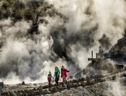 Hell's Gate Geothermal Walk